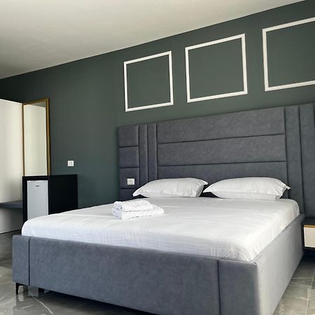 Shëngjin Leodori 3 Suites מראה חיצוני תמונה